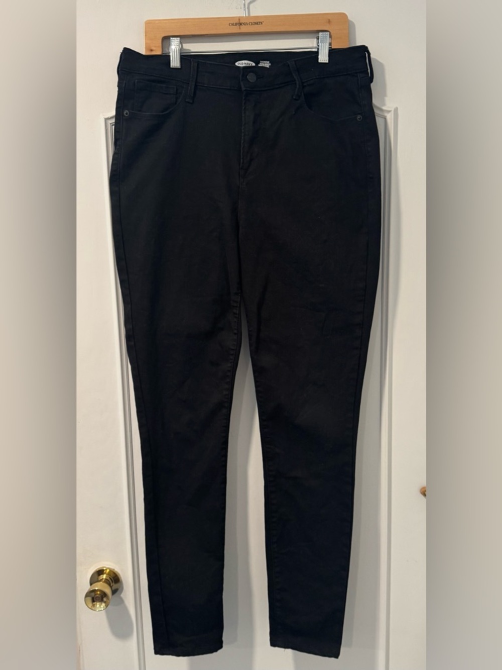 Old Navy Women’s‎ Rockstar Super Skinny Black Jeans - Size 14 Tall